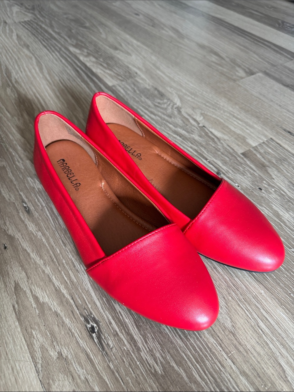 Marbella Red Pointed Toe Flats Size 8